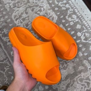 yeezy inspired slide *read desc